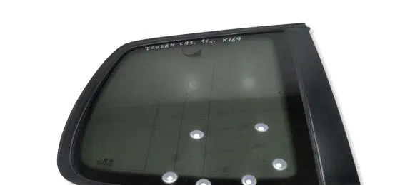 Volkswagen Touran II Rear side window 1T0845042 1T0845042CJ