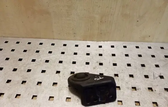KIA Sportage Radiator mount bracket