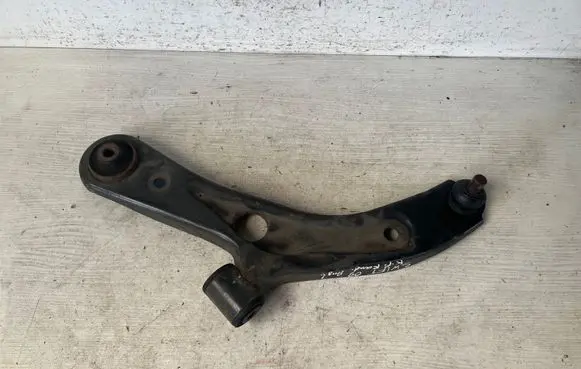 Suzuki Swift I Front lower control arm/wishbone