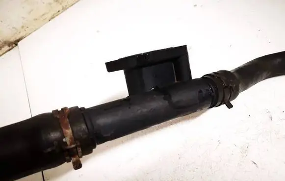 Seat Ibiza II (6k) Engine coolant pipe/hose 038121133