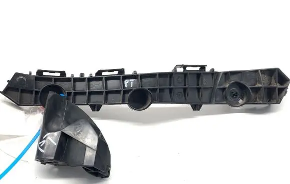 Toyota Yaris Cross Rear bumper mounting bracket 525750D470