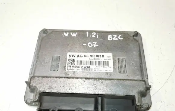 Volkswagen Polo IV 9N3 Engine control unit/module 03E906023B 5WP4041204