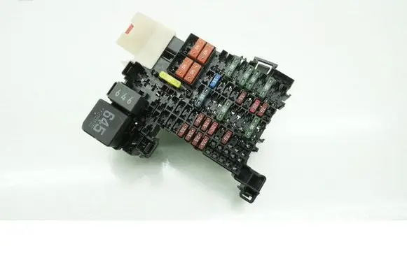 Volkswagen Caddy Fuse box set 