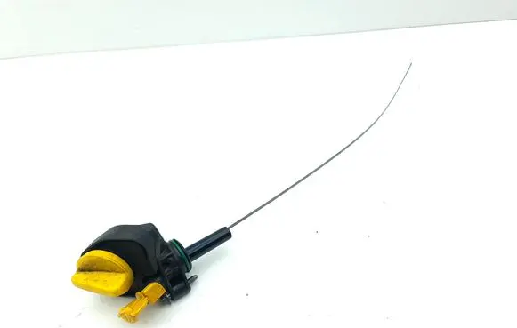 Renault Austral Oil level dip stick 