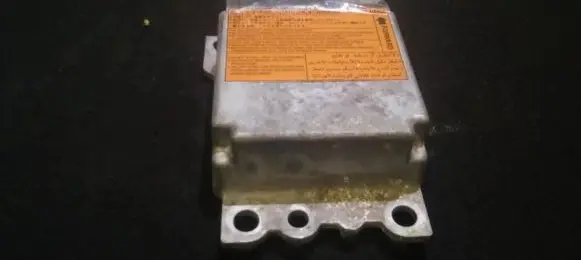 Nissan X-Trail T30 Airbag control unit/module 988208h405