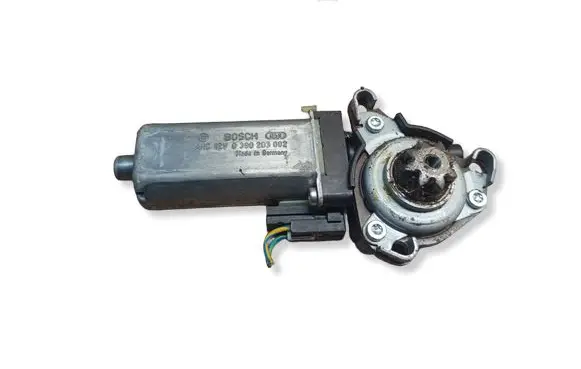 Mercedes-Benz E W211 Seat adjustment motor 0390203002