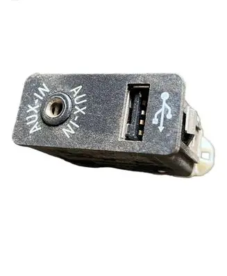 BMW 5 F10 F11 USB socket connector 9237653