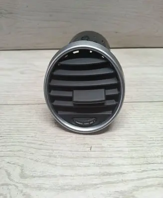 Mercedes-Benz ML W164 Dash center air vent grill A1648302154