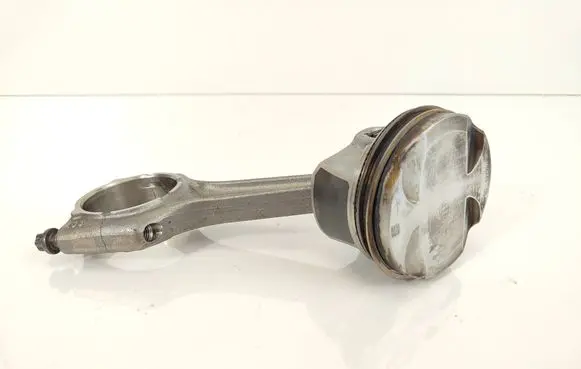 BMW X2 U10 Piston with connecting rod 8744749 7933665