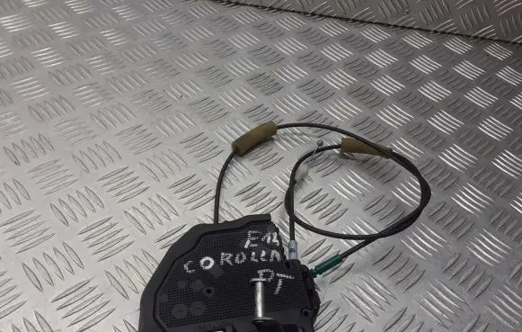 Toyota Corolla E140 E150 Rear door lock