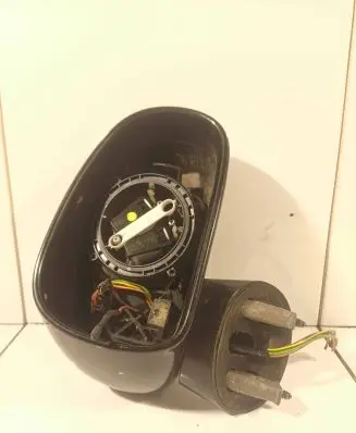 Audi TT Mk1 Front door electric wing mirror