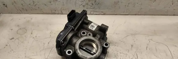 Nissan Qashqai Electric throttle body valve 161206038R