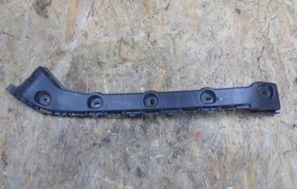 Skoda Octavia Mk3 (5E) Rear bumper mounting bracket 5E9807394B