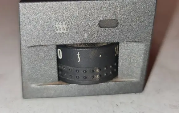 Seat heating switch