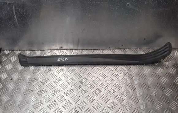 BMW 5 E60 E61 Side skirt front trim 51477034303 51477074509