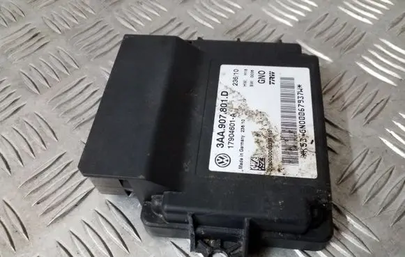 Volkswagen Sharan Hand brake control module 3AA907801D 17904601A