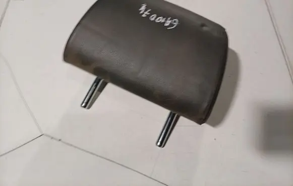 Opel Vectra C Front seat headrest 