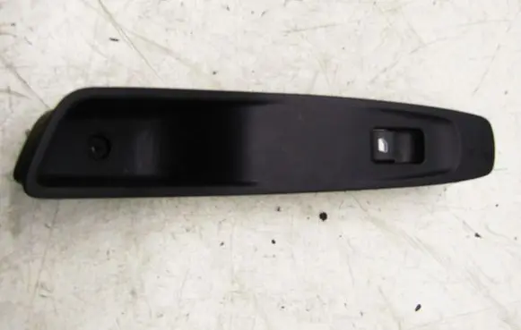 Opel Grandland X Quarter vent window switch 