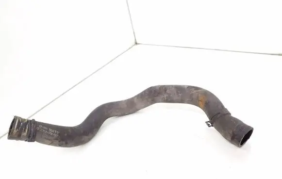 Volkswagen PASSAT B6 Engine coolant pipe/hose 3C0122101R