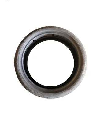 Volvo XC90 R22 summer tire PZERO