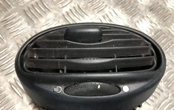 Ford Focus Dash center air vent grill 98AB19893AKW D1B1AR66ZA