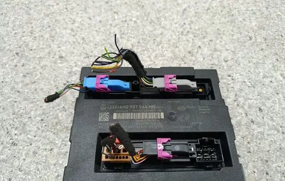 Audi A6 C7 Comfort/convenience module 4H0907064HNHELLA