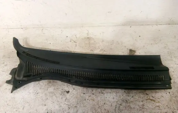 Toyota Avensis T250 Windshield trim 5578105061