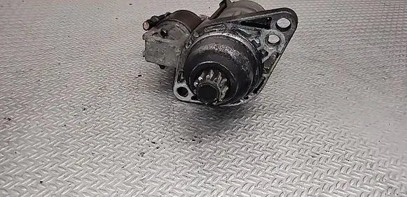 Volkswagen Golf IV Starter motor