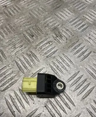 Toyota Prius (XW30) Airbag deployment crash/impact sensor 8983175020