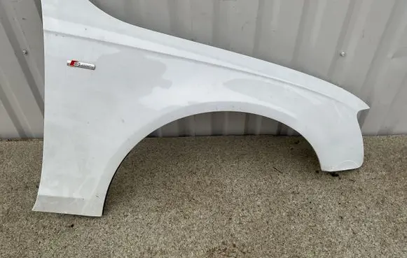 Audi A4 S4 B8 8K Fender LS9R