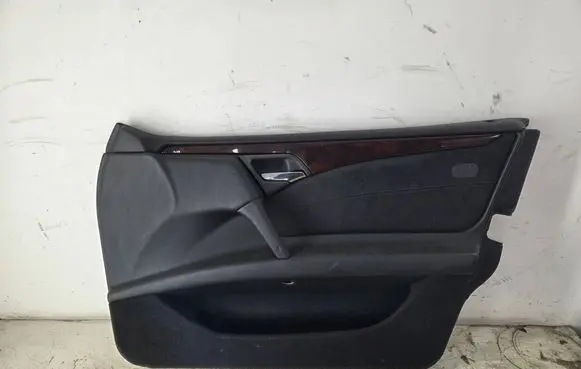 Mercedes-Benz E W210 Front door card panel trim