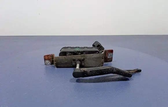 Volvo V70 Front wiper linkage and motor 0390206214