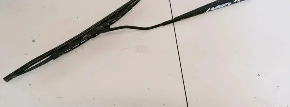 Hyundai Trajet Front wiper blade arm