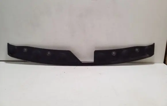 Maserati Ghibli Radiator trim 670010774