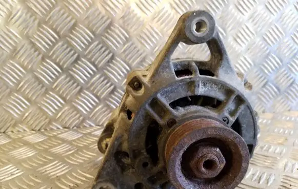 Audi A4 S4 B5 8D Generator/alternator 0123310022 058903016 70A