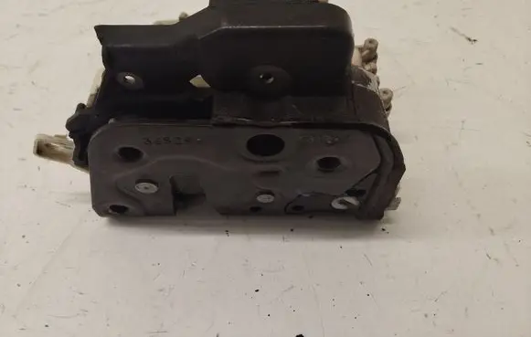 Audi A6 S6 C6 4F Front door lock 4F2837015