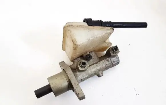 Ford Focus C-MAX Master brake cylinder