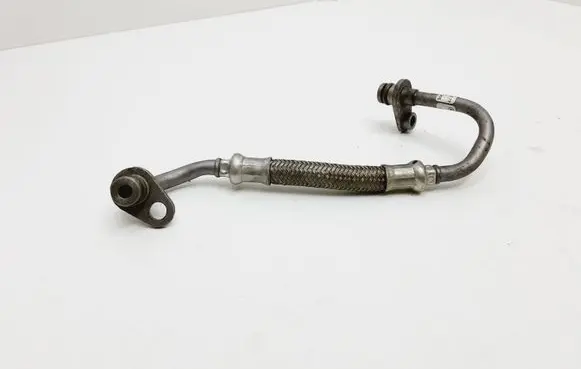 Mercedes-Benz C AMG W205 Turbo turbocharger oiling pipe/hose A2760900377