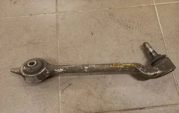 BMW 5 E39 Front lower control arm/wishbone 1094234 1094234R