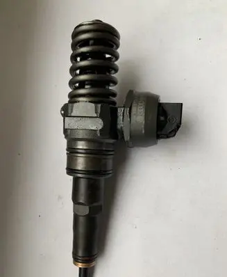 Skoda Octavia Mk2 (1Z) Fuel injector 036130073AG