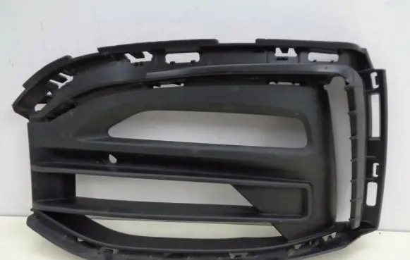 BMW 1 F40 Front bumper lower grill 51117459715
