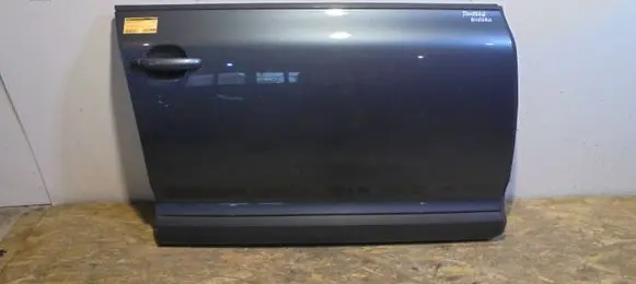 Volkswagen Touareg I Front door card panel trim