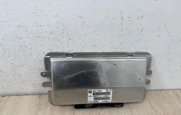 BMW 7 F01 F02 F03 F04 Suspension control unit/module 6859720 00404884G4 000434615