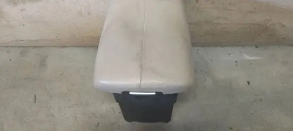 KIA Sorento Armrest 846912P200