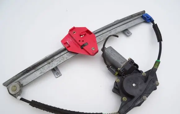 Ford Mondeo MK II Front door window regulator with motor 0130821792 93BBF23200BZ