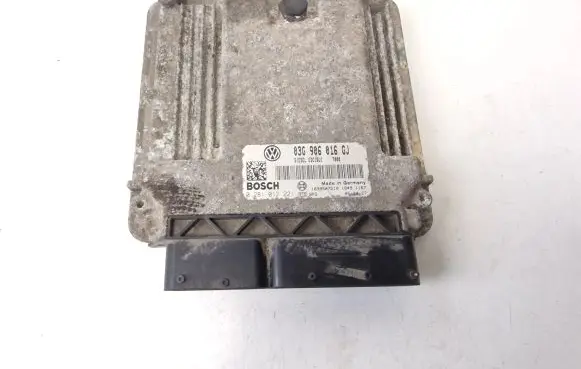 Volkswagen Golf V Engine control unit/module 03G906016GJ 0281012221