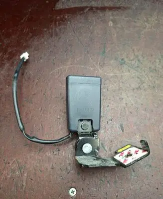 KIA Rio Rear seatbelt buckle 20111123