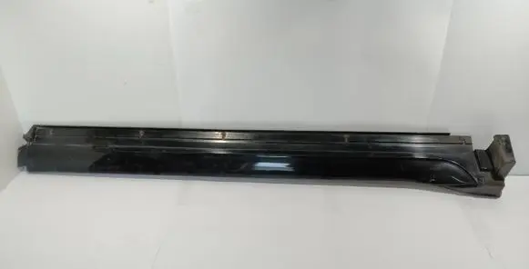 Mitsubishi Pajero Sill MN117302