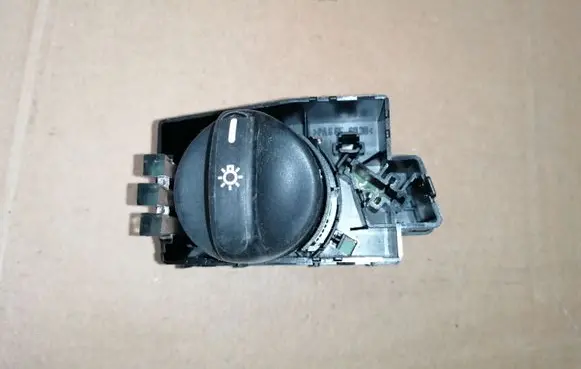 Mercedes-Benz S W220 Light switch 2205450604