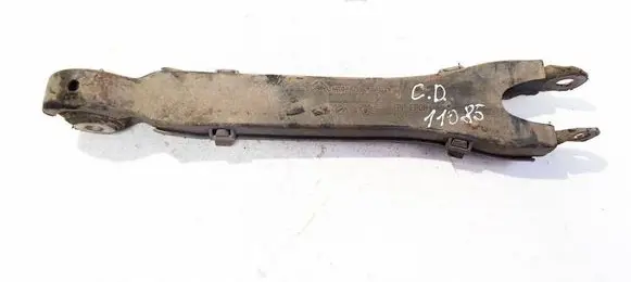 Mercedes-Benz C AMG W204 Rear upper control arm/wishbone A2043521488